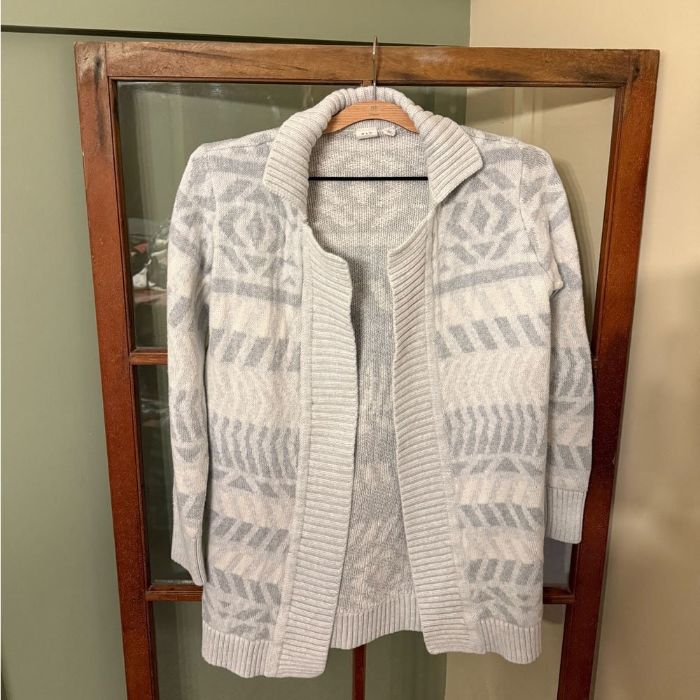 GAP Gray and White Nordic Pattern Collared Knit Cardigan Sweater - Size Small